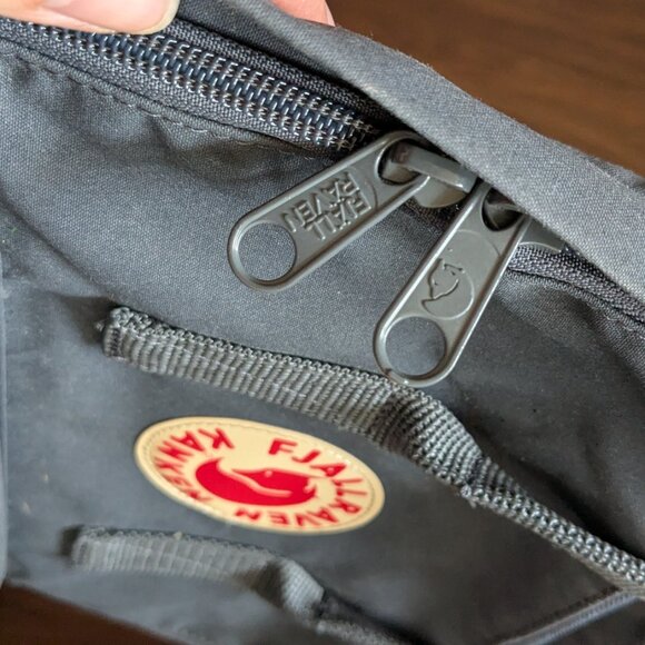 Fjallraven Kanken Backpack in grey - Picture 7 of 8